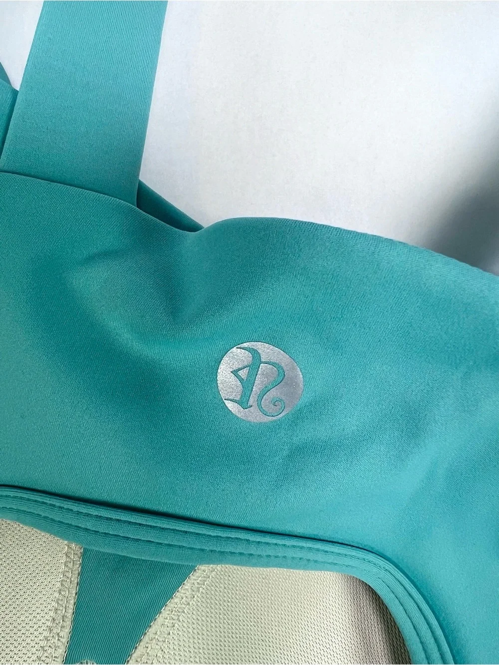 Running Girl nwot teal
